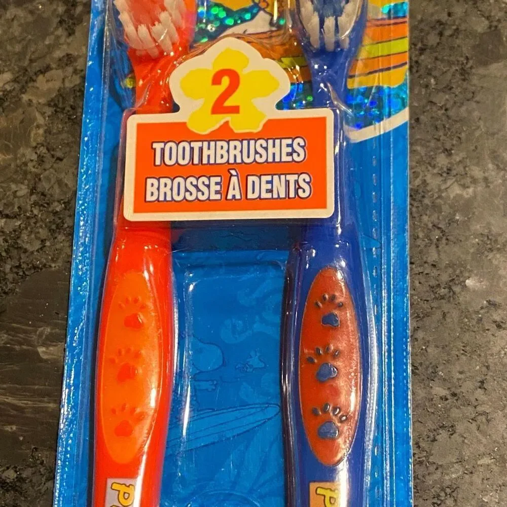 VINTAGE PEANUTS SNOOPY FIREFLY SUMMER SURF CHILDREN'S SOFT TOOTHBRUSHES - 2 PACK